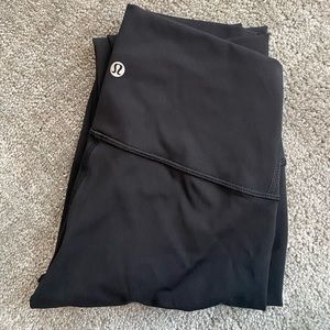black 28” lululemon align leggings size 4
